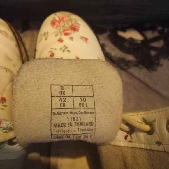 Dr. Martens Rare White Floral 1460 Pascal Boots in Portland Rose - Picture 8 of 8